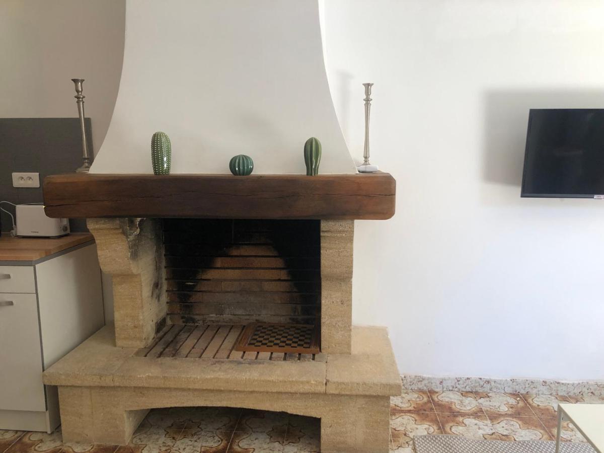 Ventabren La Tour- Pigeonnier Provencal - Mas Des Sous Boisヴィラ エクステリア 写真